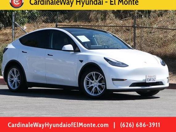 TESLA MODEL Y 2020 5YJYGDEE7LF054685 image